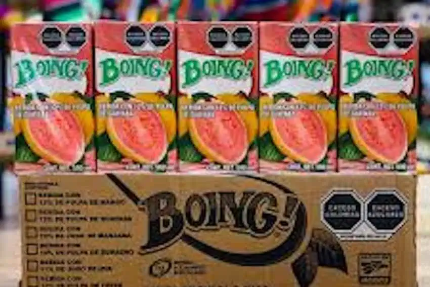 A tray of Boing guayaba drinks