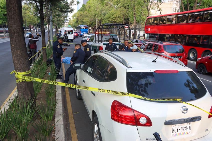 accident scene on Reforma