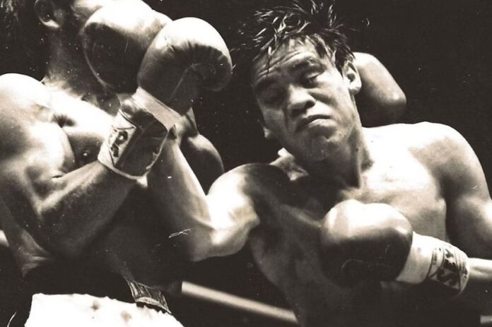 Ruben Olivarés boxing