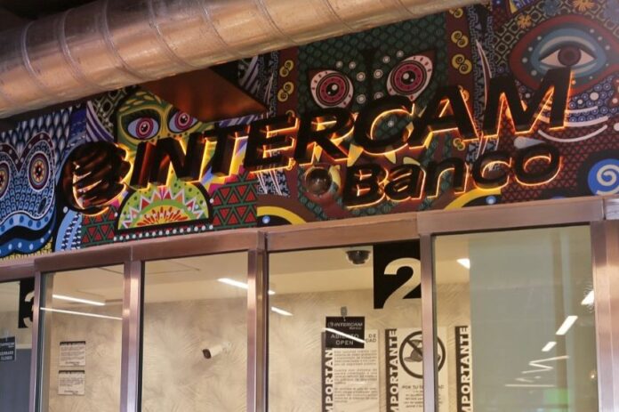 Intercam bank building