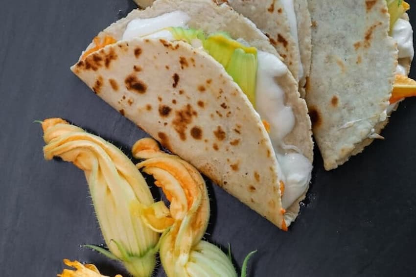 Flor de calabaza tacos