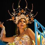 Rain fails to dampen spirits as Carnival kicks off in Veracruz A carnival queen dances in an elaborate starfish costume