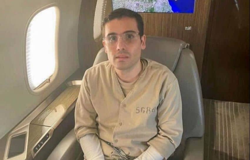 Ovidio Guzman shackled in a prison uniform