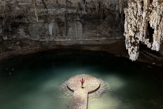 Cenote Suytun, Yucatán