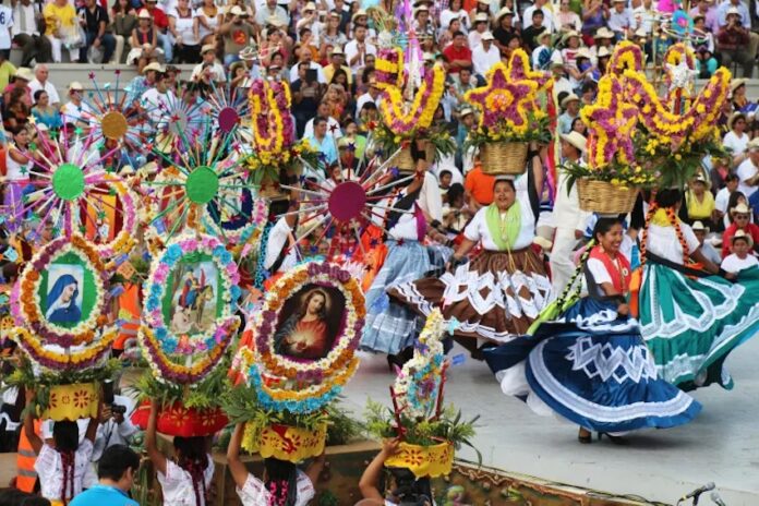 Oaxacan women dancing