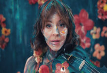 What’s on in Guadalajara in August? Lindsay Stirling performs with her violin amid colorful floral projections in the romo shot for The Duality Tour, which she brings to Guadalajara's Auditorio Telmex on August 6.