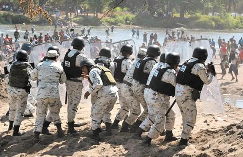 Mexico's National Guard repelling Suchiate River migrants from crossing into Mexico
