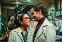 Mexican movies you need to watch: Nuestros Tiempos Two scientists in conversation