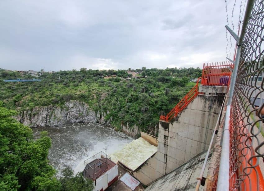 Presa Allende dam in Guanajuato