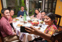 Mexico is a top 10 happiest country. Is it the food? A perspective from our CEO A Mexican family eats food together and enjoys a meal